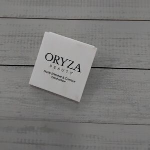 Oryza Nude Shimmer & Contour Eyeshadow